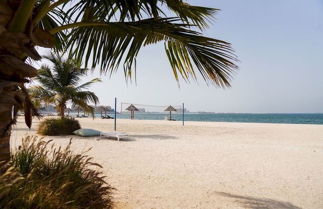 Stunning Sea View Apt. With Balcony - RAK - Photo 35