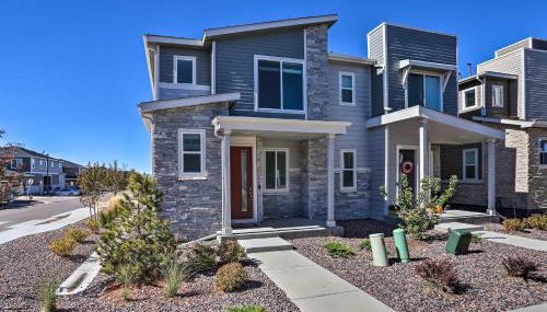 Near Hiking and Biking Trails Townhome with Patio - Foto 3