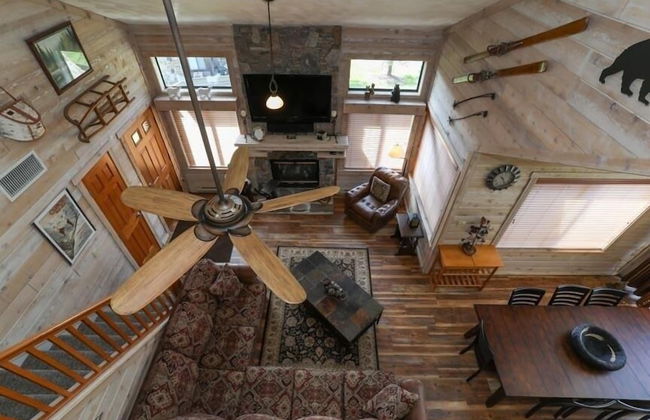 Seven Springs Sunridge 3 Bedrooms Premium Condo, Private Hot Tub! by RedAwning - Foto 13