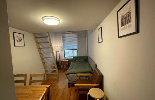 Union Square Studio 4 with Shower - Shared toilet - Foto 3