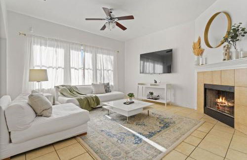 Spacious 8-Bed Home Near Tesla & Samsung Plants - Foto 15