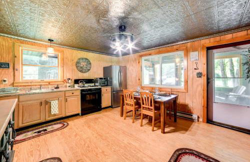 Cardinal Pines Cabin on 8 Acres - Dog Friendly! - Foto 6