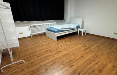 D1 Frankfurt 230m2 - 7 Einzelzimmer mit 2 Parkplätzen - Foto 10