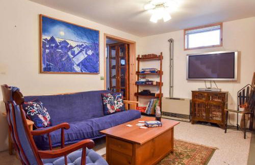 5 Min to Beach Yard w Fire Pit - Foto 12