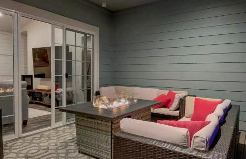 Mojo's Dojo - Photo 2