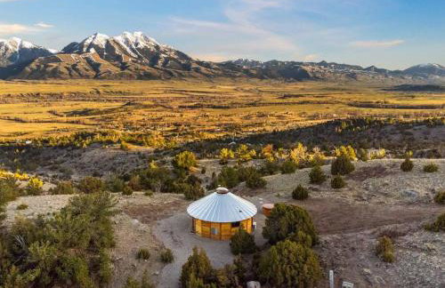 Mountain Yurt - Luxe Yellowstone Cabin I Condé Nast - Foto 31
