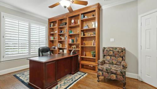 Lewisville Luxe Pool Getaway - Patio BBQ TV Room - Foto 5