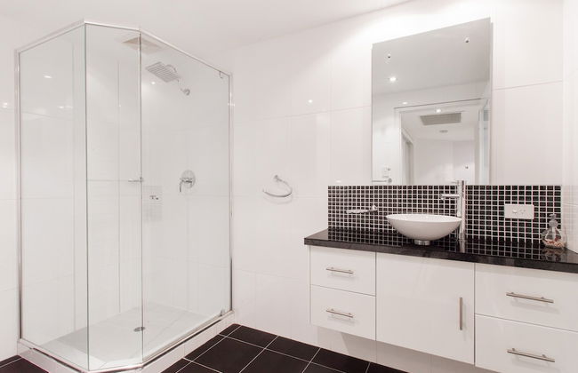 Spinnakers by Rockingham Apartments - Photo 10