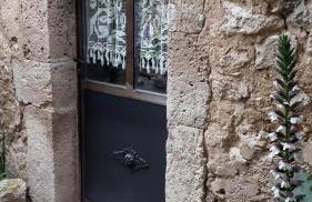 LA GARDE ADHEMAR, L'escalier Médiéval - Foto 16