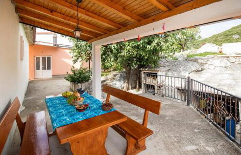 2 Bedroom Awesome Home In Peracko Blato - Foto 1