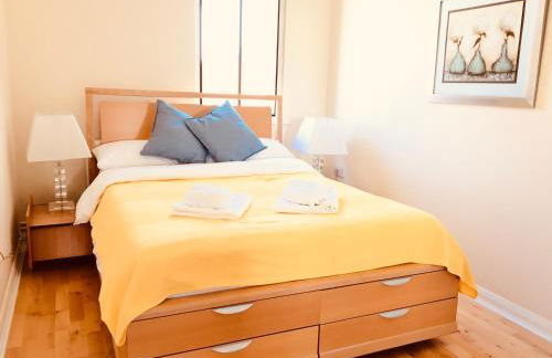 Double room in the heart of Kingston upon Thames in London - Foto 1