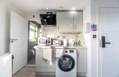 Lovely studio near transport links for C. London - Pass the Keys - Photo 6