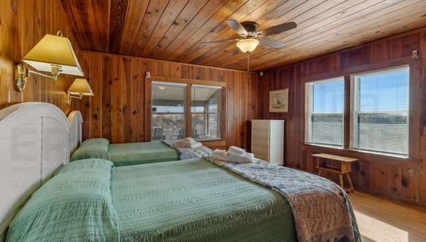 Charming Oceanfront Beach House by RedAwning - Foto 4, Habitación