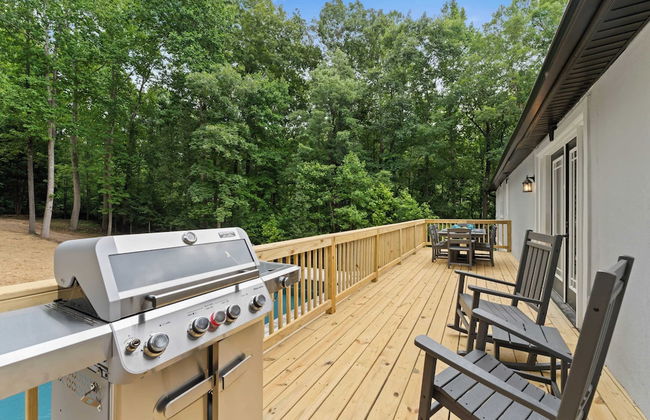 Fireside Fun by Avantstay Sleeps 18 Waterfront + Pool - Foto 48