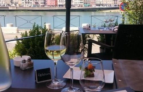 Séjour détente au cœur de MÂCON spa,ciné,bouteille offerte - Foto 42