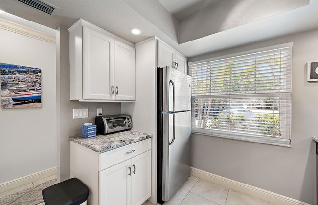 Sunset Sanctuary 2 Bedroom Condo by RedAwning - Foto 18