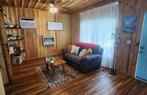 Unique Country Cabin Meets Farmhouse Modern!!! - Foto 9