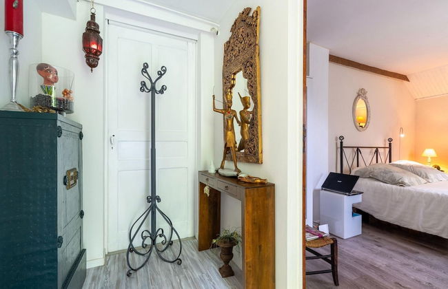 Majestic Holiday Home in Laroque With hot tub - Foto 9