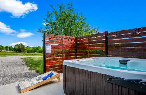 Spacious Home 4BR Fire Pit, Patio Hot Tub - Foto 73