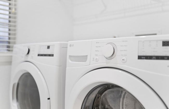 Remote Work Friendly King Beds Fast Wifi 3BR - Foto 9