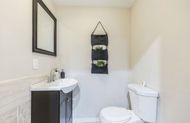 Elegant 5br Townhome In Prime Location 5 Bedroom Townhouse by RedAwning - Foto 26