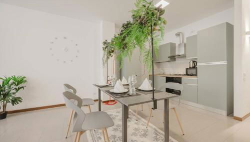 Unico Apt 5, 4 ospiti, parcheggio gratis, 10 minuti da Venezia - Photo 3