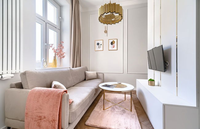 MARGI Aura Apartment - Photo 10