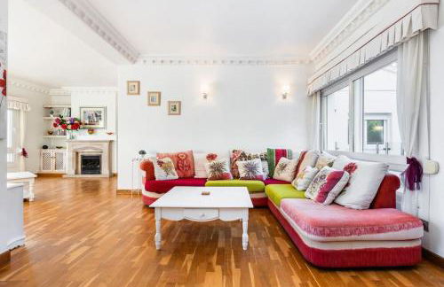 Entire Large Villa next to Award-winning beach - Foto 24