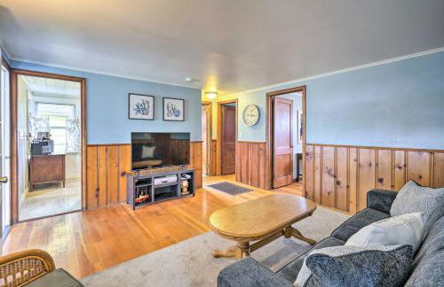 Point Pleasant Abode with Lagoon and Boat Dock! - Foto 2