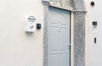 DN ART ROYALE - APT D first floor with lake view terrace and hot tub - APT N ground floor with internal whirpool - Foto 7