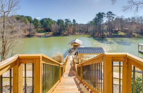 Porch and Game Room! Getaway on Lookout Shoals Lake - Foto 20