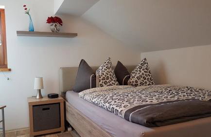 Kleine gemütliche Mansardenwohnung im Südosten Münchens - Foto 11