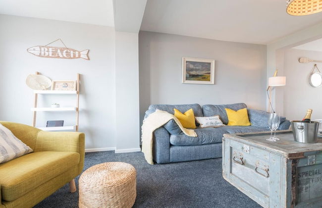 Stunning Beach House On the Beach - Foto 8