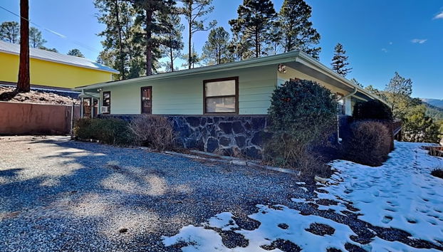 The Crow's Nest by Ruidoso Vacation Rentals - Foto 2, Servicios del alojamiento