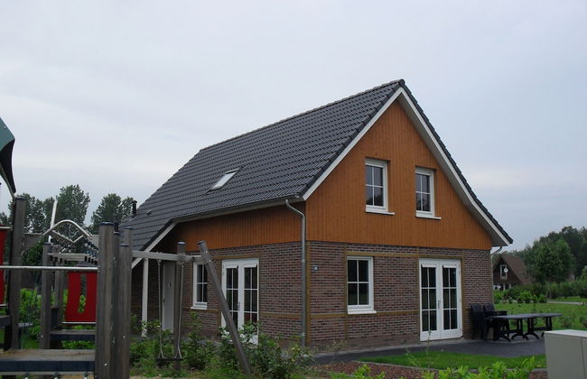 Half-timbered House 30 km From Maastricht - Foto 1