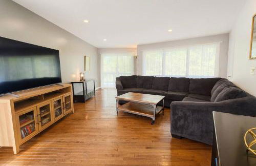 Large Villa 5 Beds, 3 Baths, Firepit, Cozy Stay - Foto 28