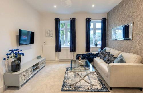 Luxury Living Away From Home - Foto 24