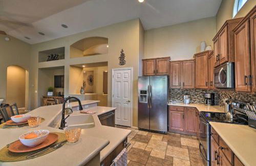 Spacious Surprise Home 6 Mi to Wildlife World Zoo - Foto 11