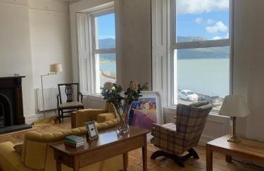 Victorian Seafront House - Photo 4