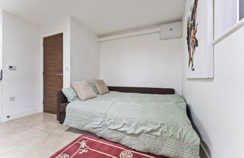 Bloom Court -Sleeps 6-Free Parking with Workspace & High-Speed WiFi - Foto 39