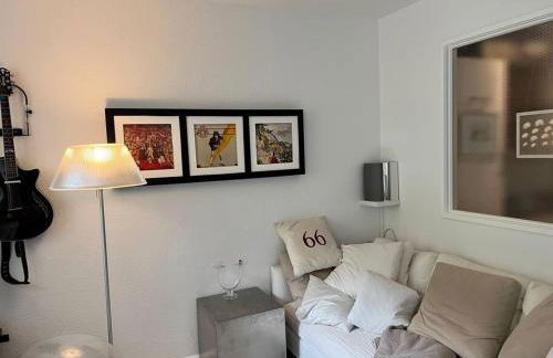 Appartement like complete Suite with Terrasse, very close to centre, beautiful, superquiet, parking !! - Foto 3