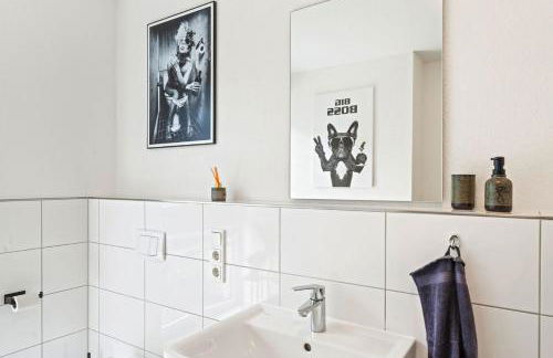 10 Rooms Suite Emden - Photo 11