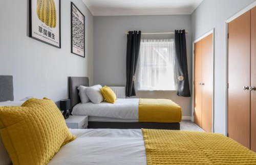 2BR 2BA Apartment - Emperor Beds - Free Parking - Near LGW Airport - Photo 11