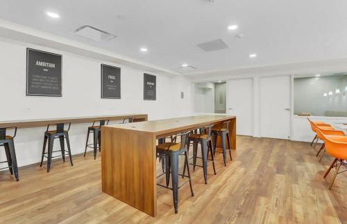 Rhythm & Blues 2 BD Repose Near Rock & Roll HOF - Foto 23