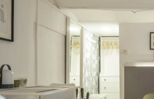 NEW Renovated COZY APPARTMENT CENTRIC - Photo 7