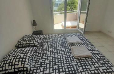 T2 duplex + piscine avec parking - Foto 9