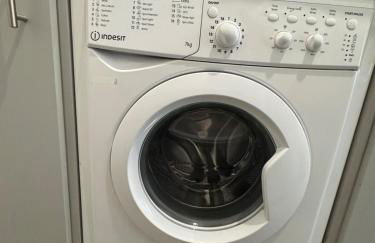 #29 Sweet 1 Bed sleeps 4 with free parking BHX NEC - Foto 6