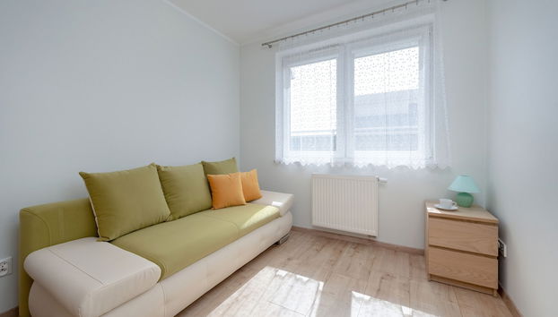 Bright Apartment With Balcony by Renters - Foto 3, Habitación