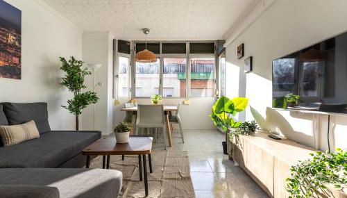 Bonito apartamento Camp Nou - Foto 2