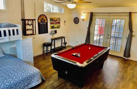 Black Bear Haven Hot tub Pool table BBQ Darts - Foto 13